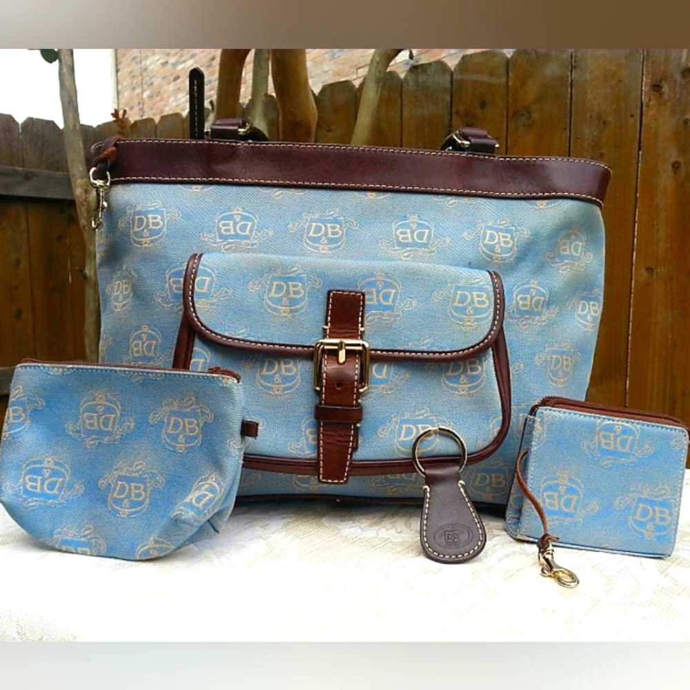 Dooney &  Bourke 4 piece handbag set